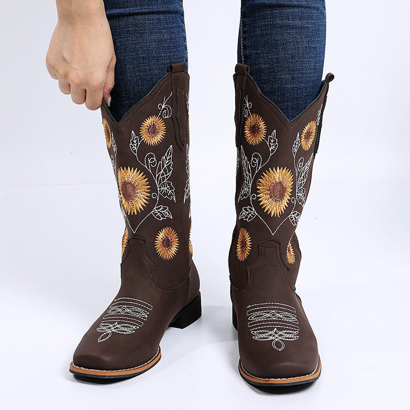 Damen Cowboy-Stiefel – Bestickte Westernstiefel mit Sonnenblumen-Design