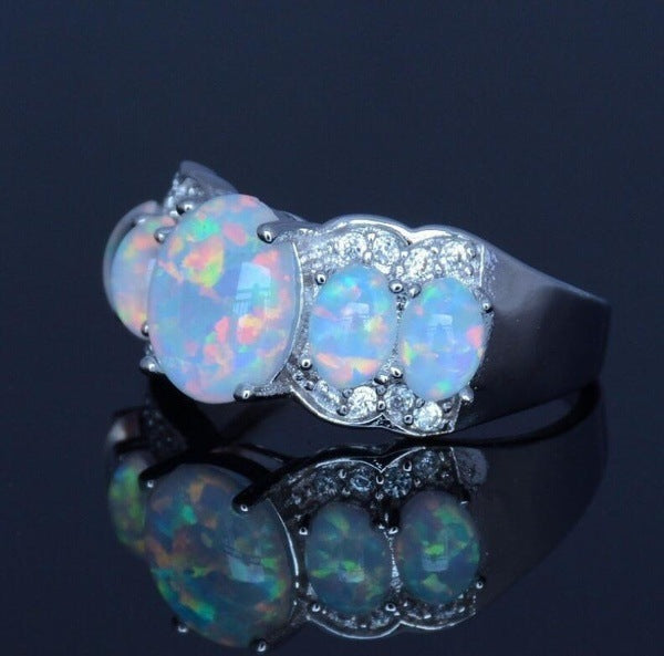 Vergoldeter Opal-Ring – Geometrisches Design für Stilvolle Anlässe