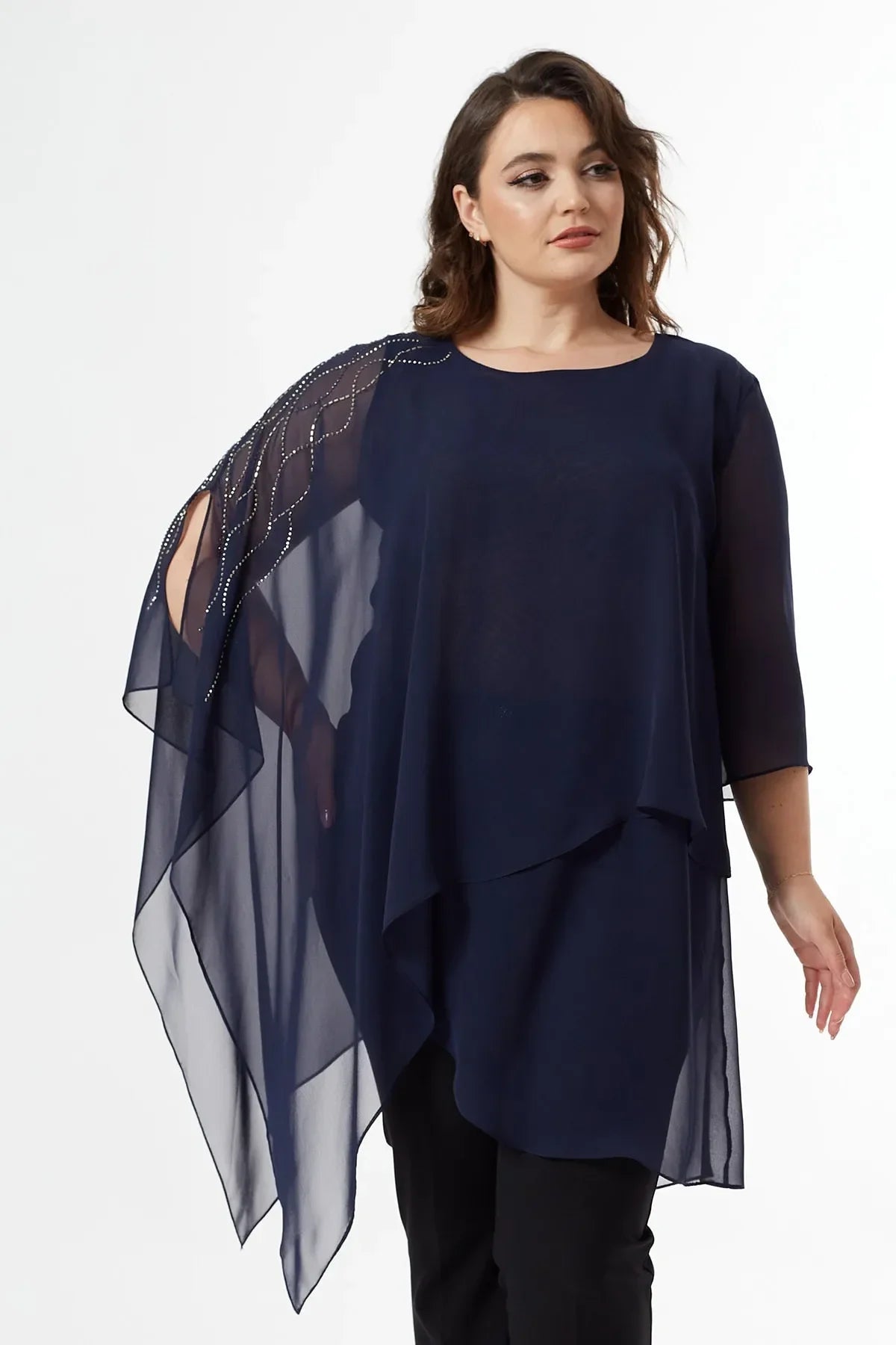 Elegante Chiffon-Bluse in Übergröße – Asymmetrisches Design mit transparenten Ärmeln für stilvolle Auftritte