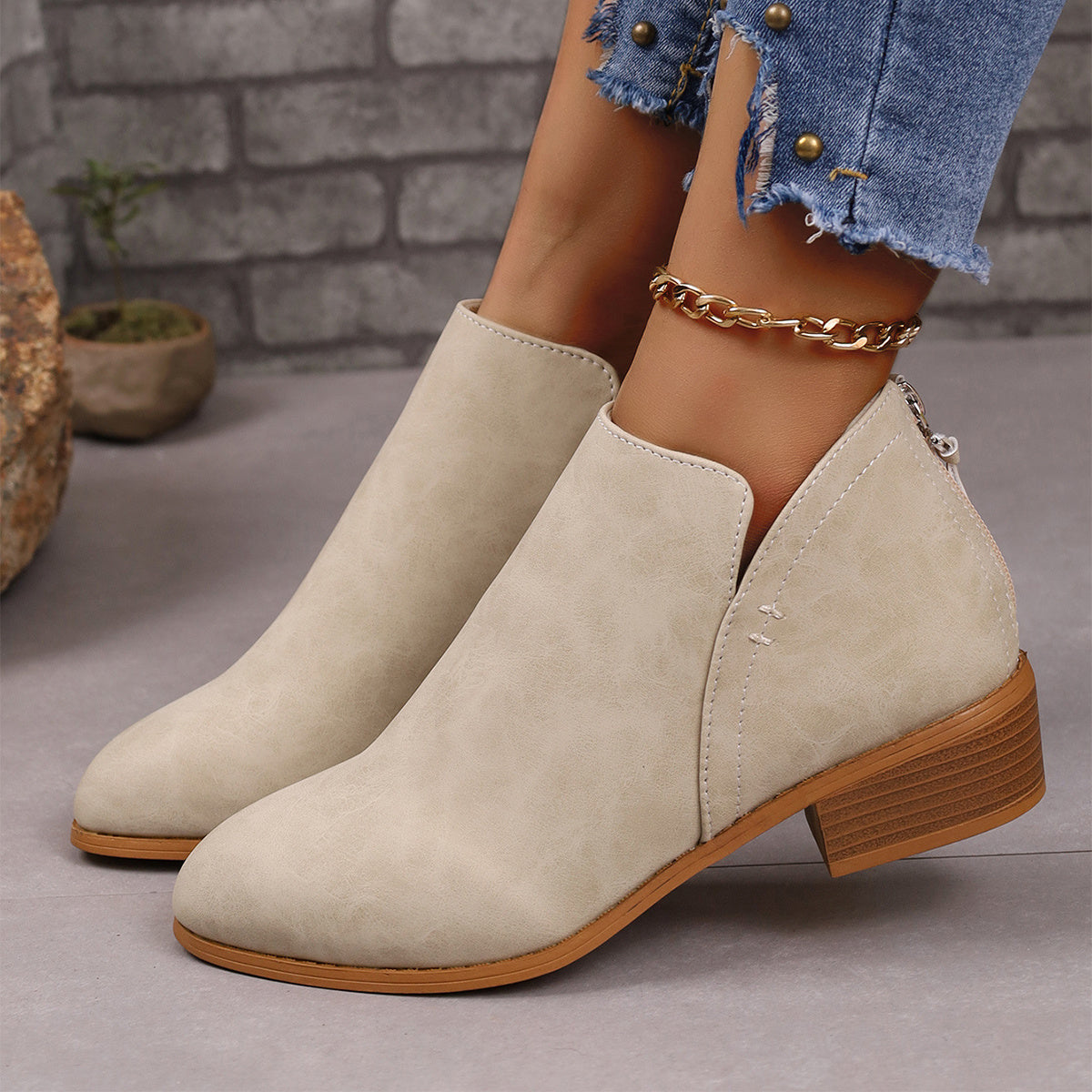 Chunky Heel Ankle Boots mit V-Ausschnitt – Modisch für Herbst und Winter