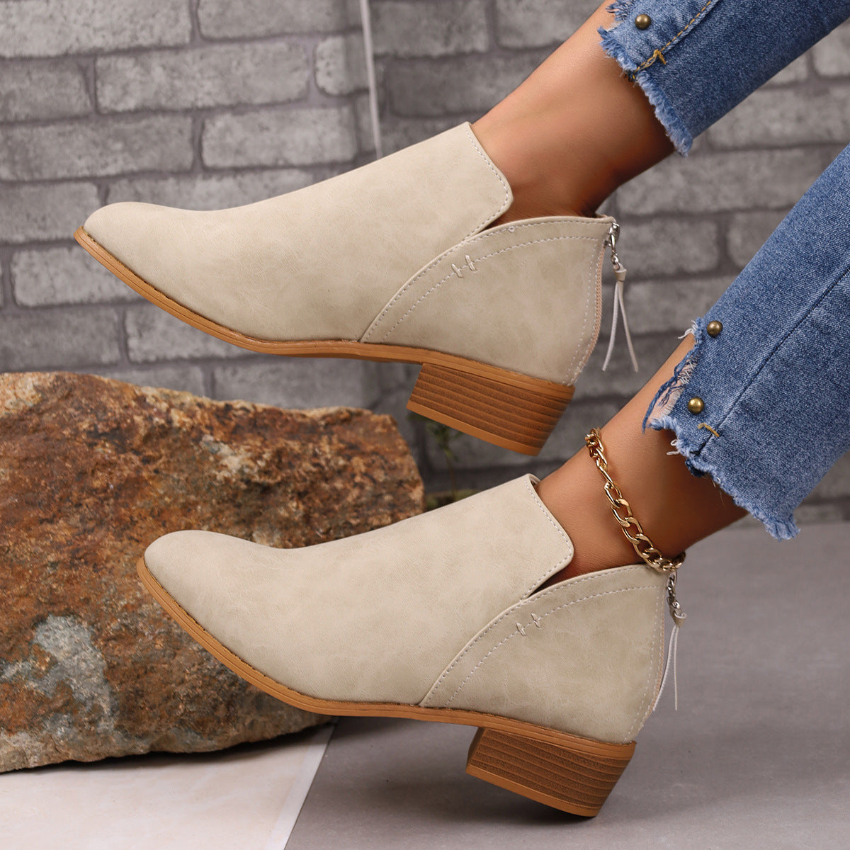 Chunky Heel Ankle Boots mit V-Ausschnitt – Modisch für Herbst und Winter