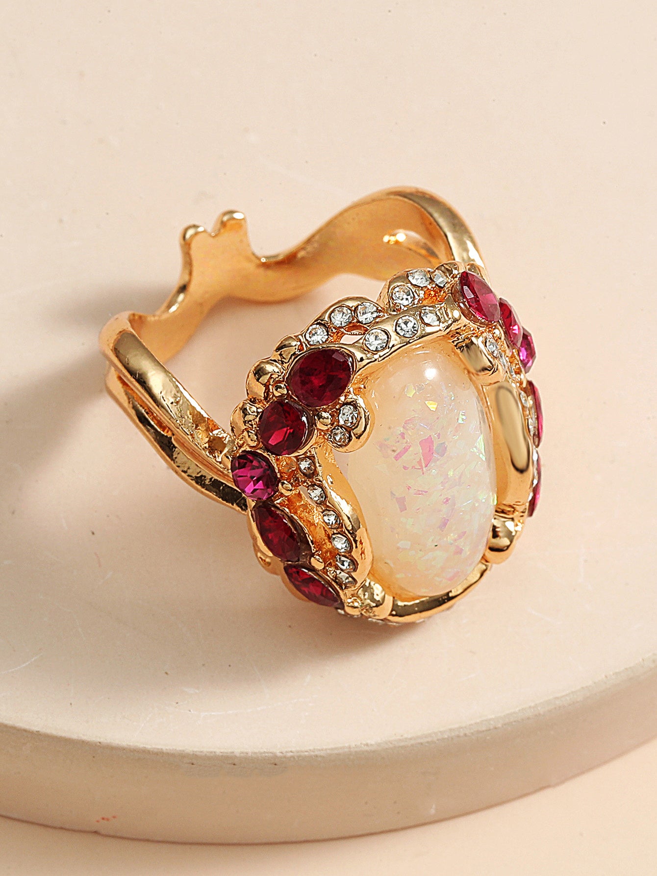 Gold-plated ring – European-American style with extravagance